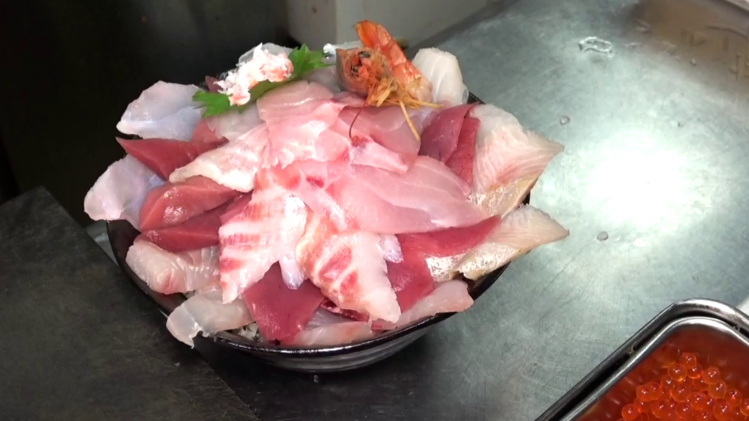 2周目にマグロを豪快に入れる