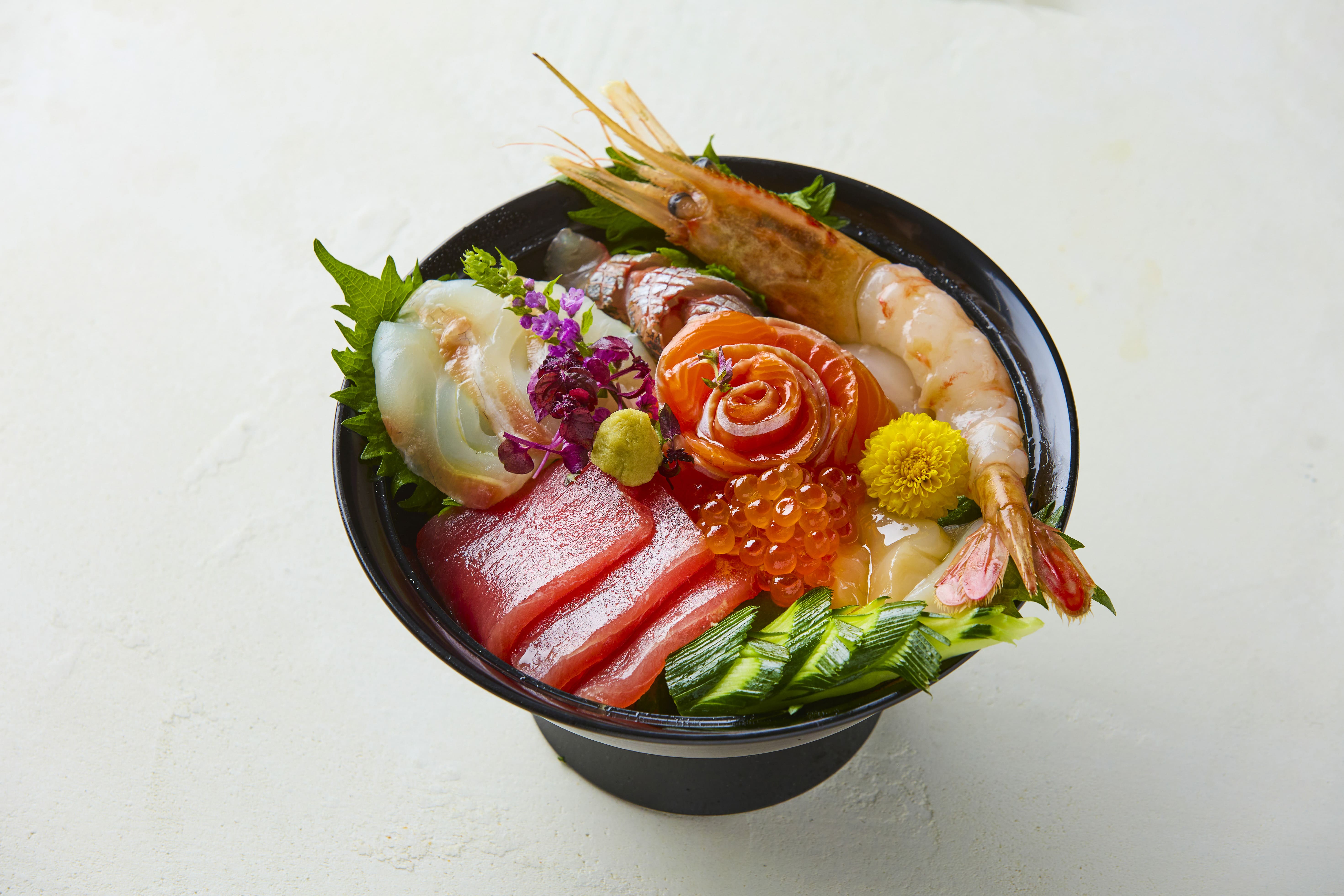 「三河湾‟海の幸”海鮮丼」（2800円）