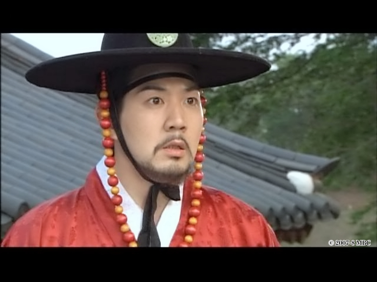 驚いている男性