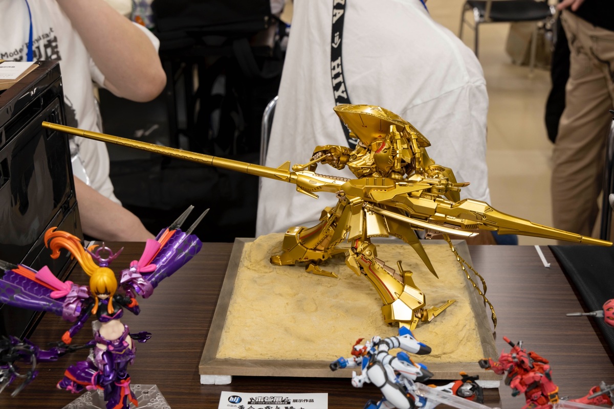 「黄金の電気騎士」製作／arata