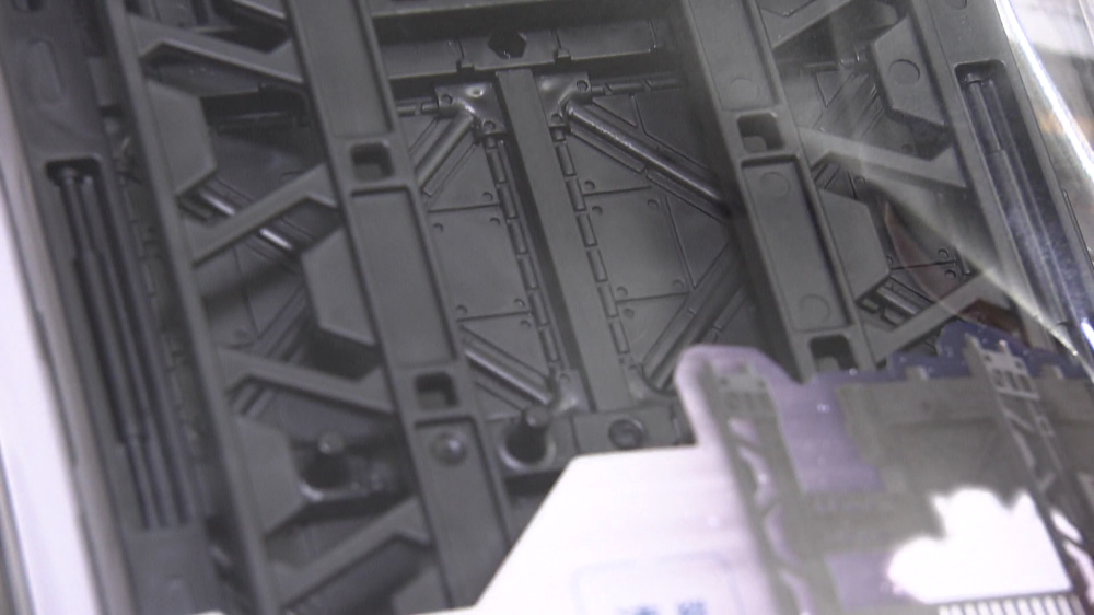 100円とは思えないほどの細かい造形