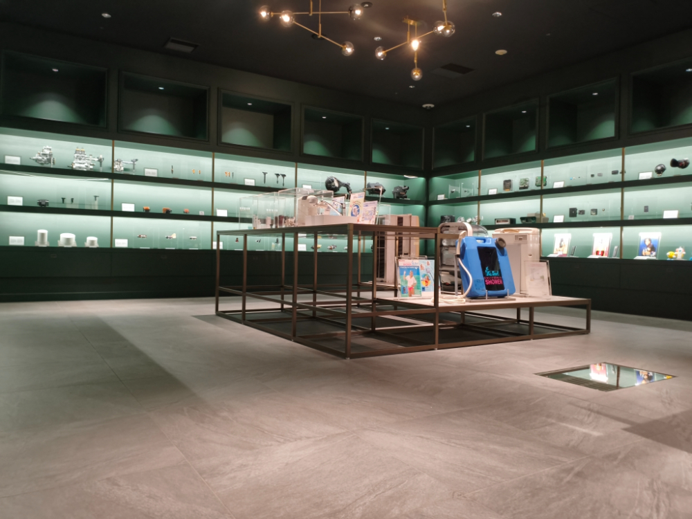 個人向け商品の展示