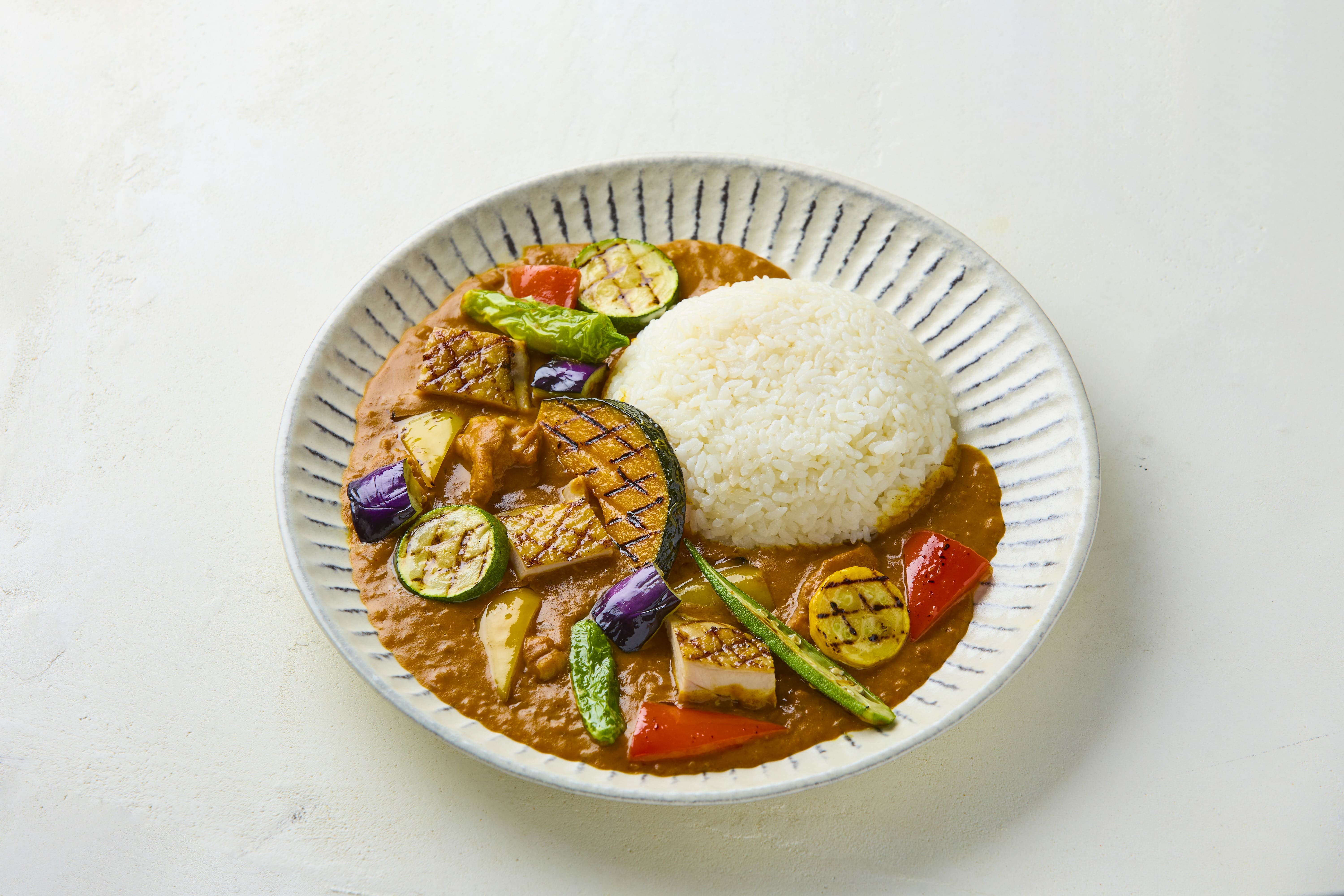 「夏のなごやさいカレー」（1380円）