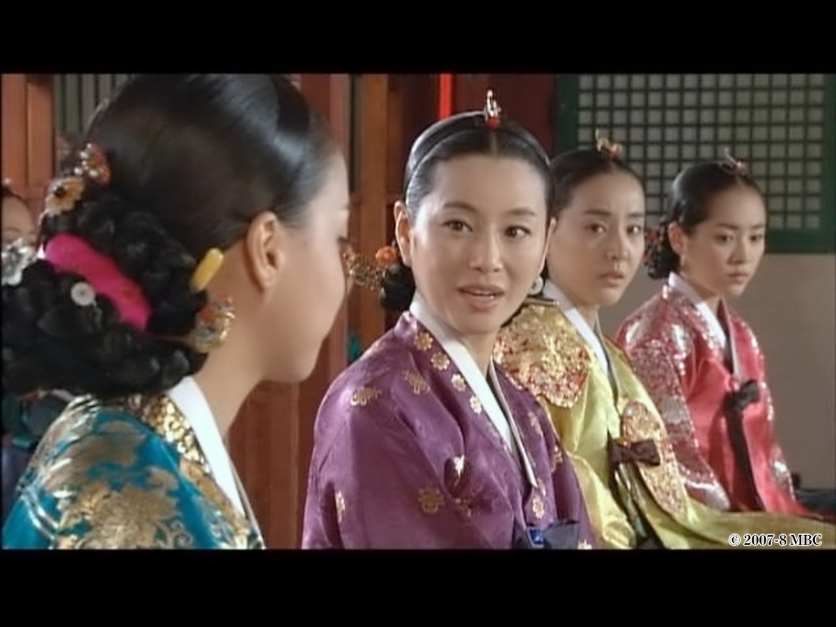 華やかな女性たち