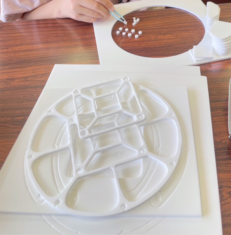 ドローンを組み立てる