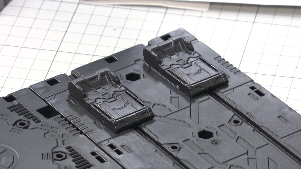 床パーツにはカタパルトも用意され、本格志向も満足のクオリティ