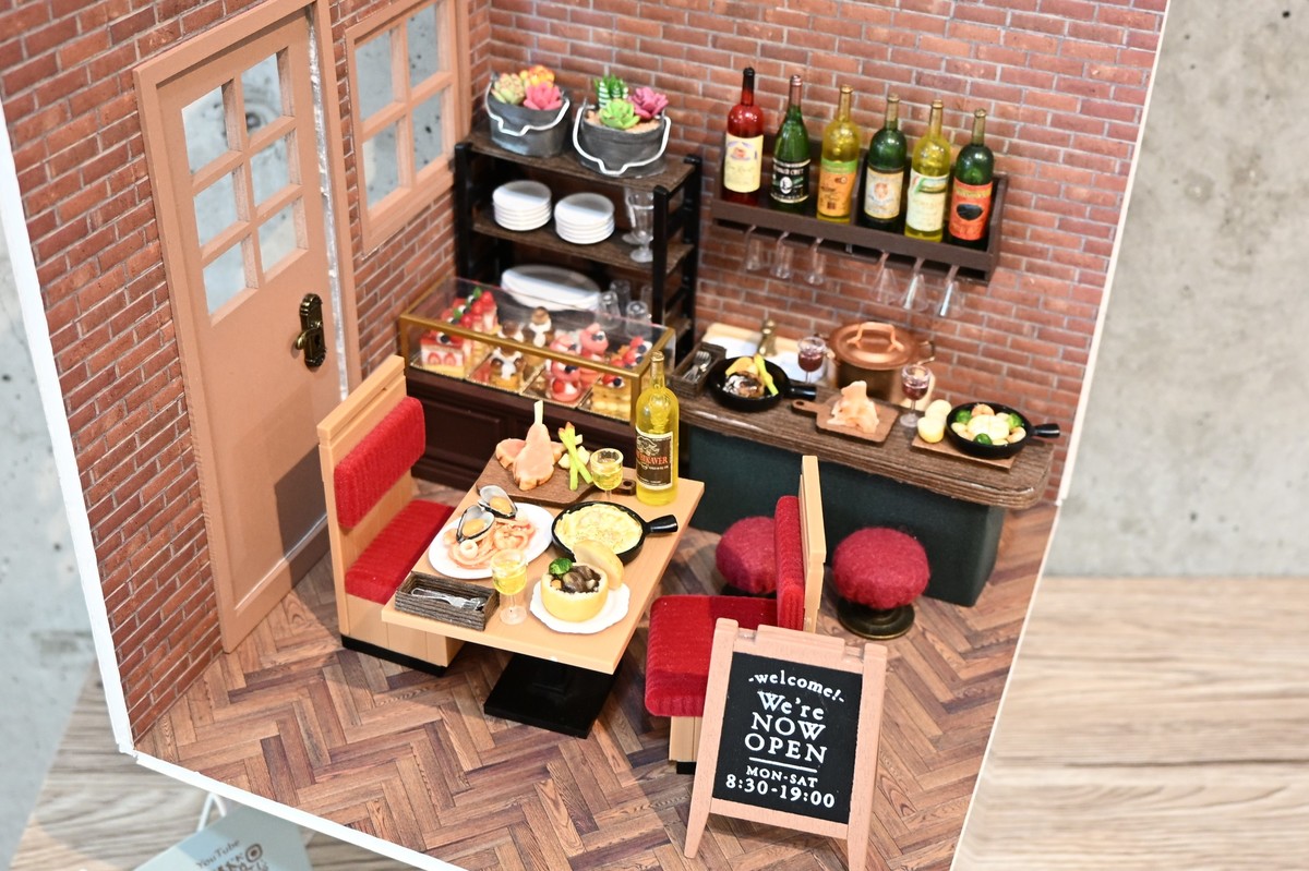おしゃれなビストロがミニチュア模型に！ 手のひらサイズの美食に魅了