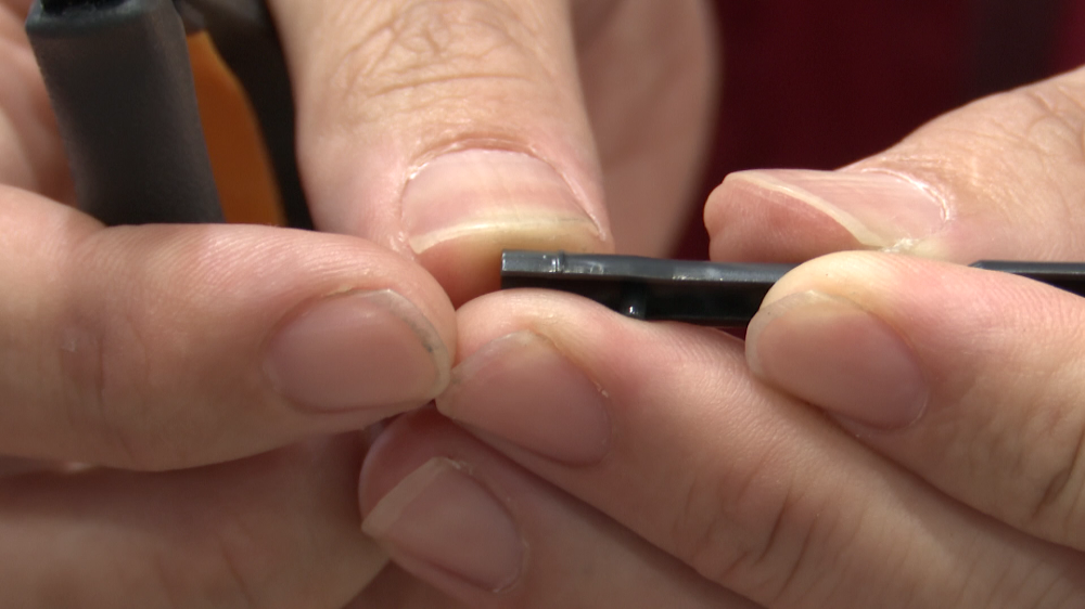 片刃ニッパーなら白化しにくいので塗装したくないパーツに最適