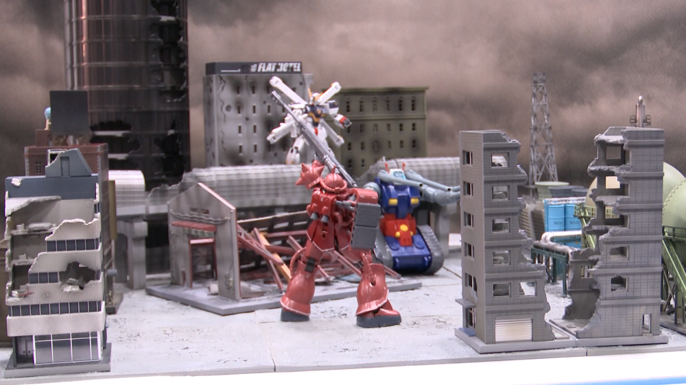 1/144スケールのため、1/144スケールのガンプラとの相性は抜群