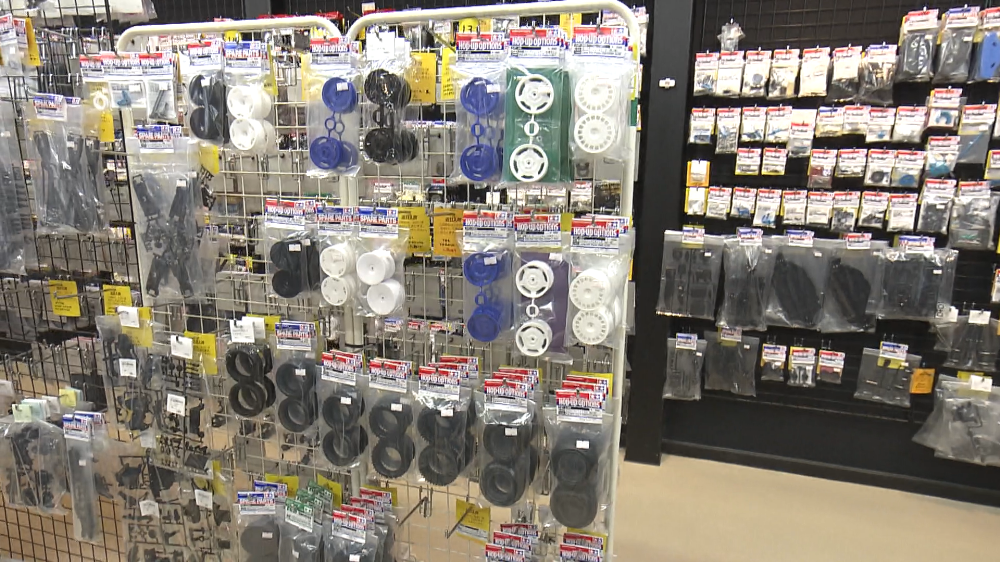 マシントラブルでも修理ができるできるようリペアパーツも潤沢