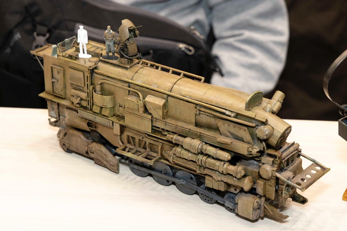 「B-4500 2025」製作／エーティー