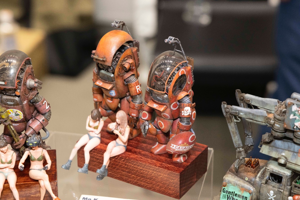 「35グラジ＆フォードF100」製作／シアノン