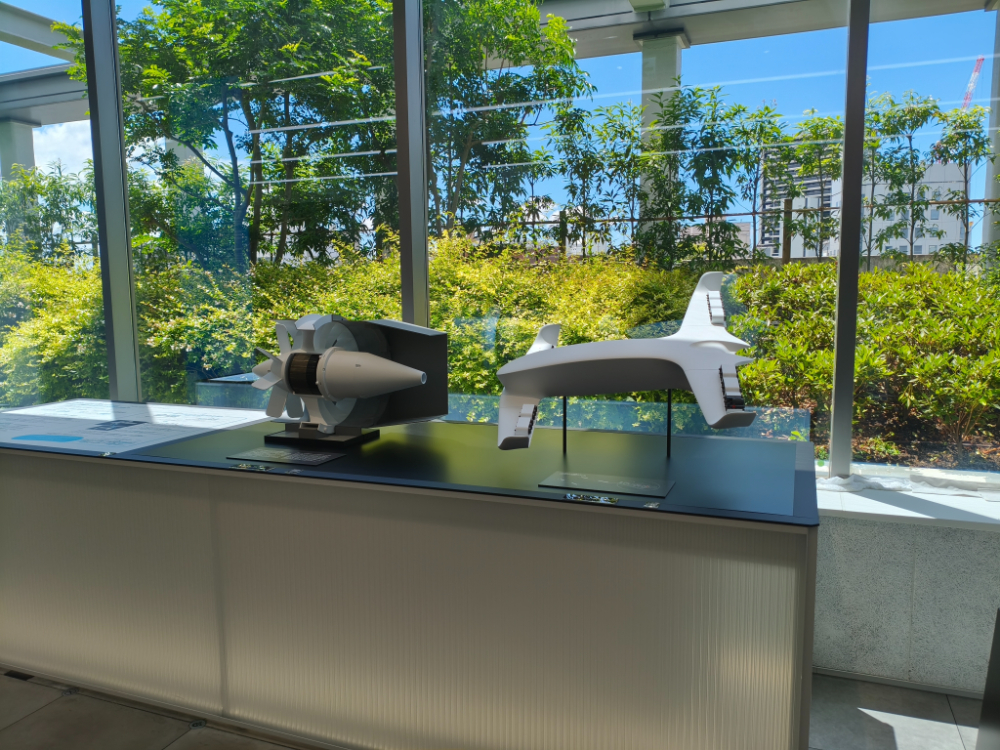 自動車だけでなく次世代モビリティの開発も