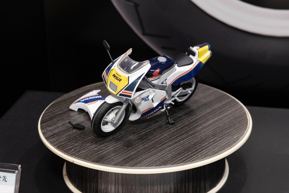 ナイキ エアジョーダン1」がプラモに！ 大人気スニーカーの1985年