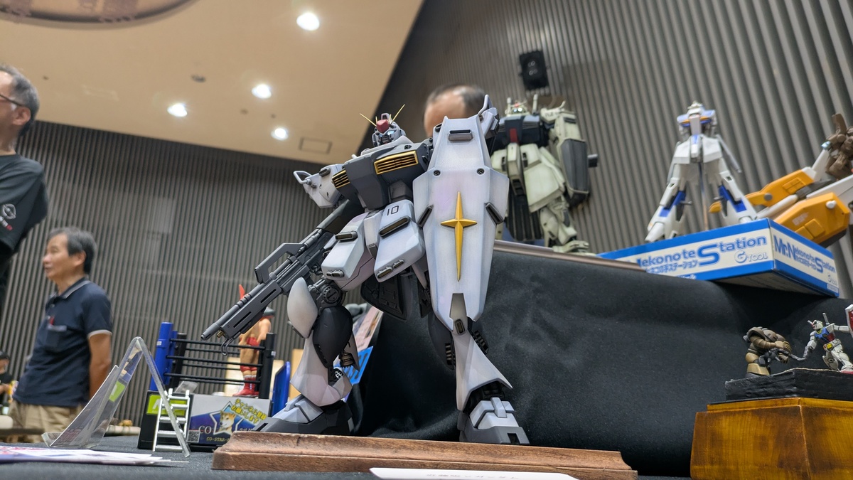 νガンダムの全身