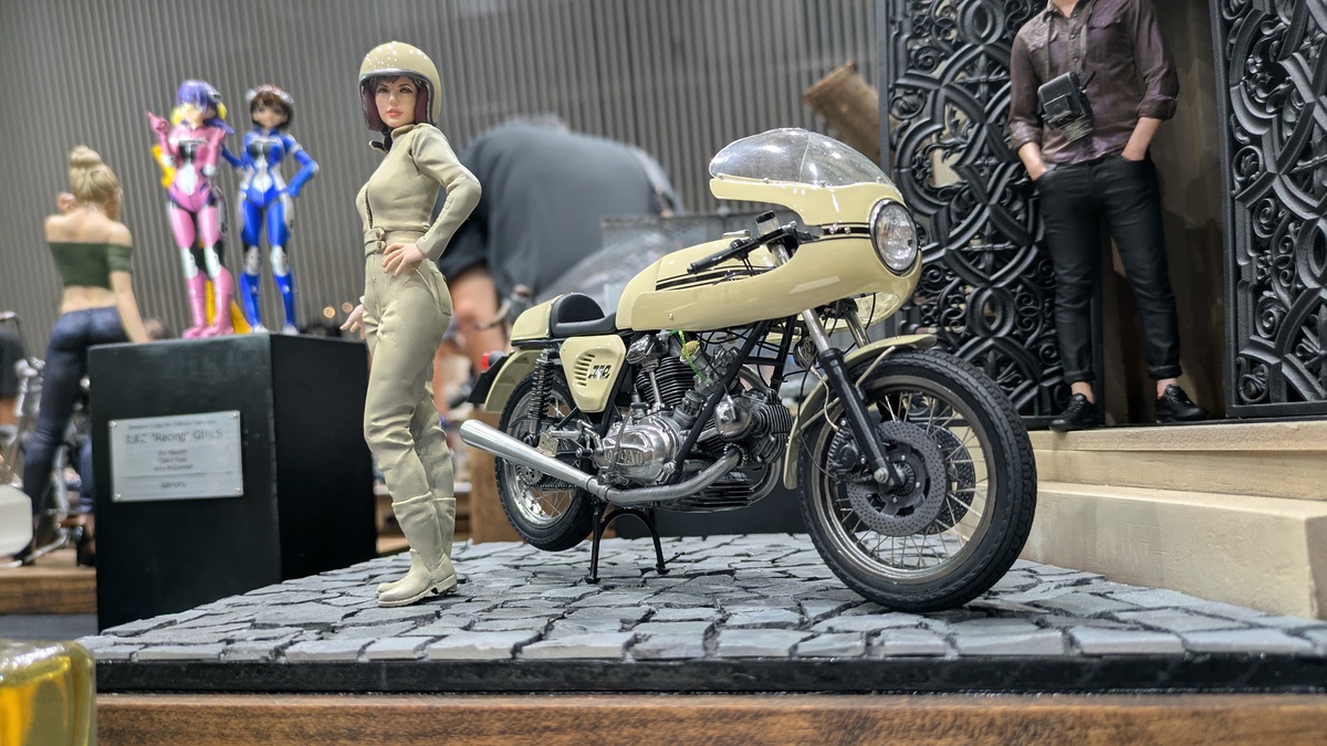 タミヤのキット『DUCATI 900SS』を使用