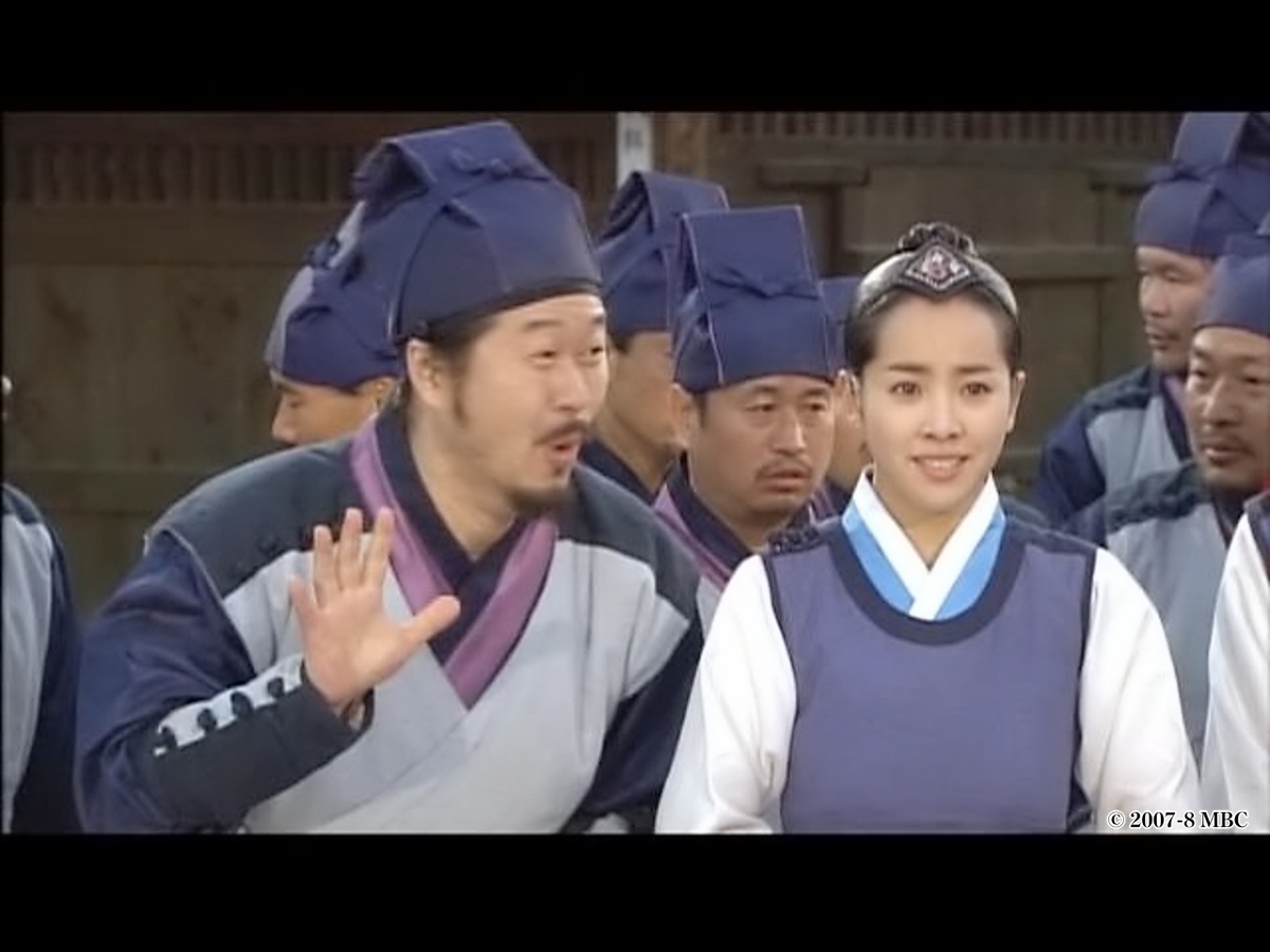 女性に話しかける男性