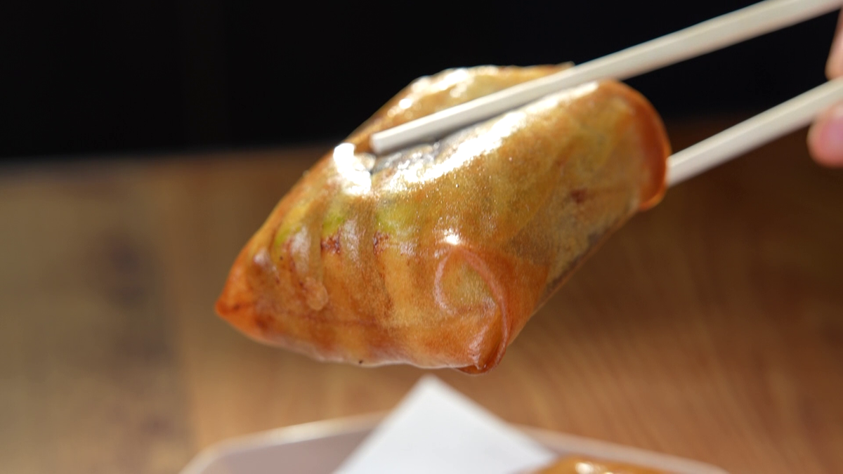 満足感が半端ない！はるまき食堂凸凹のはるまき