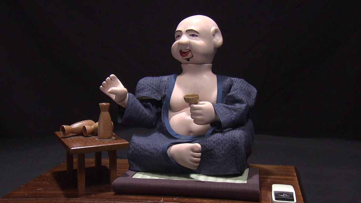 ユーモアにあふれた作品を手がける山崎さん