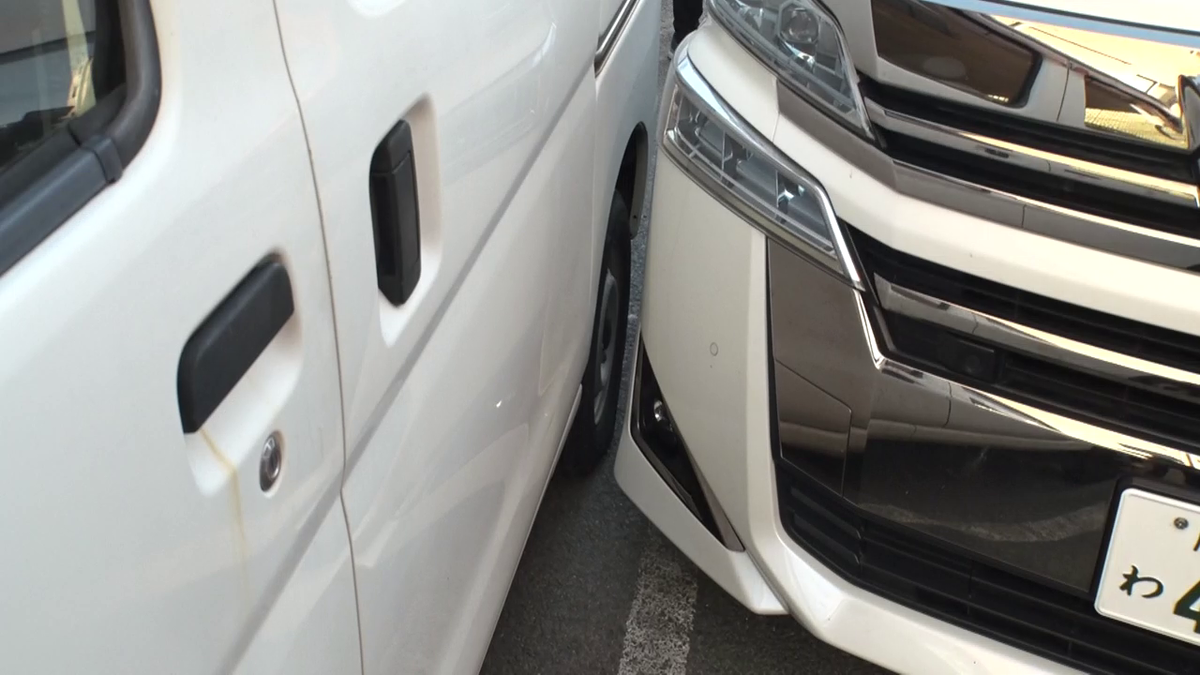 ギリギリの幅をバックで入る