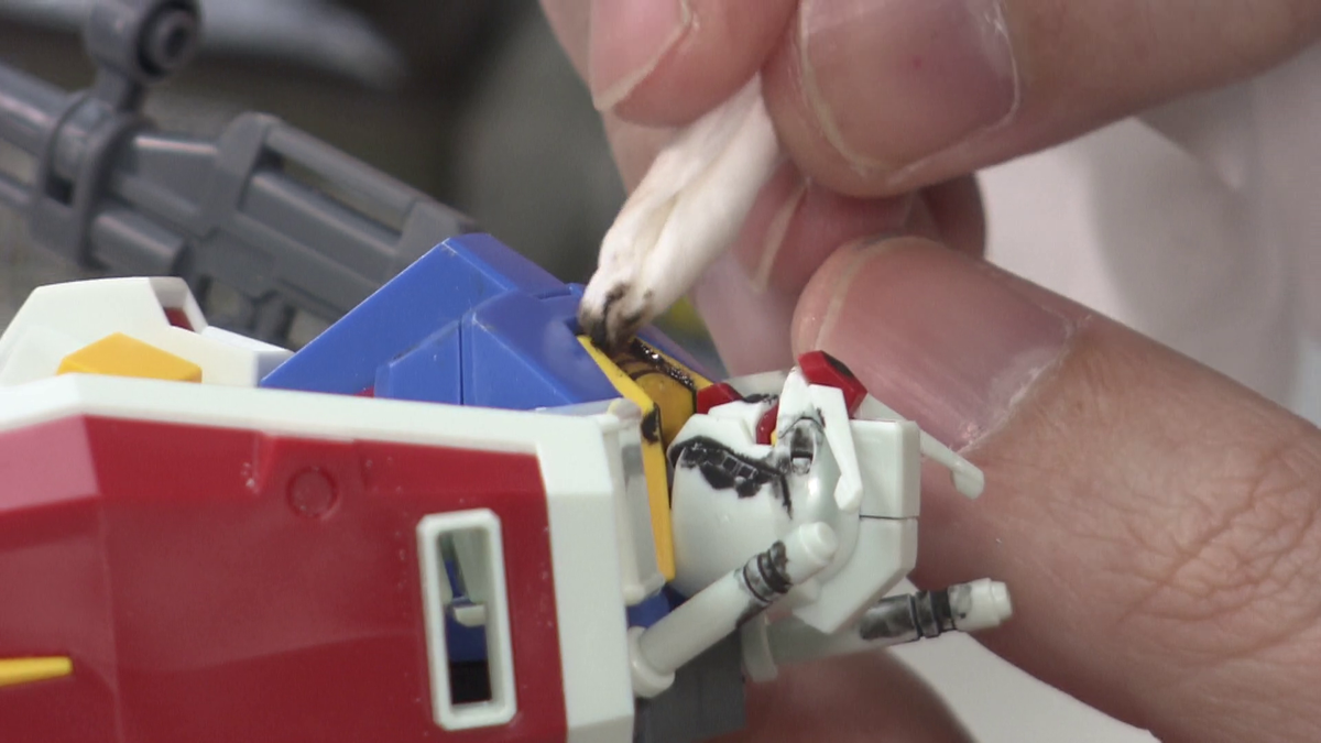 こよりで拭き取る