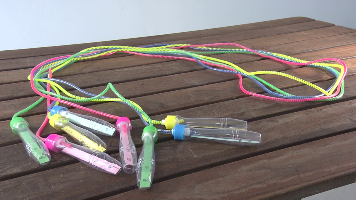 袋に入った縄跳び